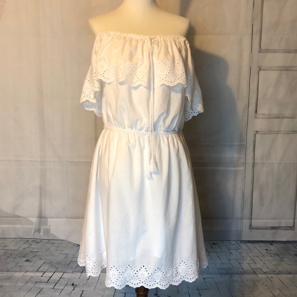 SO CLOTHING White Strapless dress with embroidery